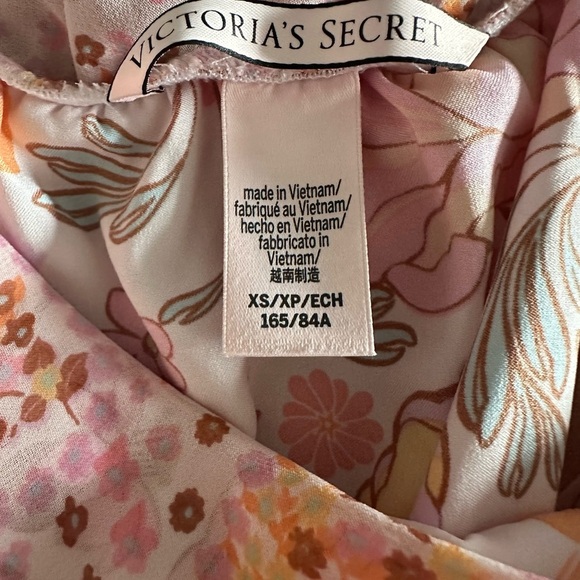 Victoria’s Secret Pink Romper - Size XS - Boho Chic - Perfect Valentine’s Gift 🩷 - Picture 8 of 8